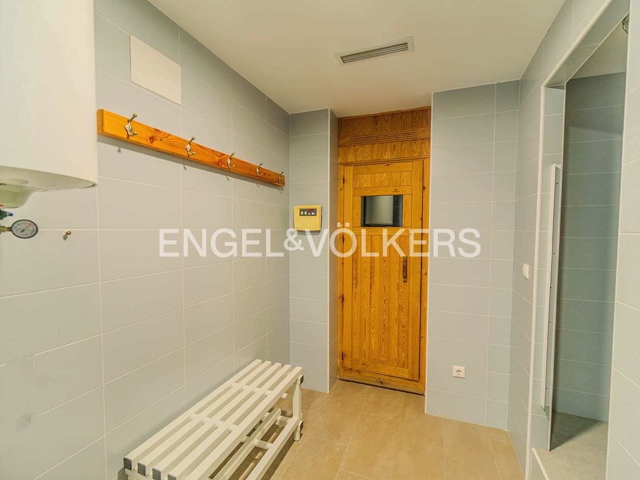 Bungalow for sale in Muchamiel / Mutxamel with pool garage - € 450,000 (Ref: 9733933)