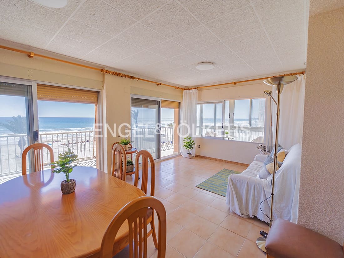 Apartamento de 4 habitaciones en Alicante / Alacant ciudad en venta - 775.000 € (Ref: 9736100)