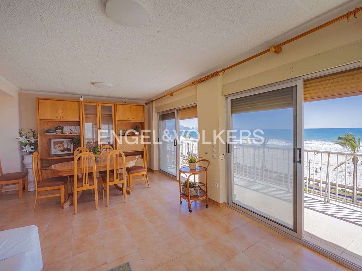 Apartamento de 4 habitaciones en Alicante / Alacant ciudad en venta - 775.000 € (Ref: 9736100)