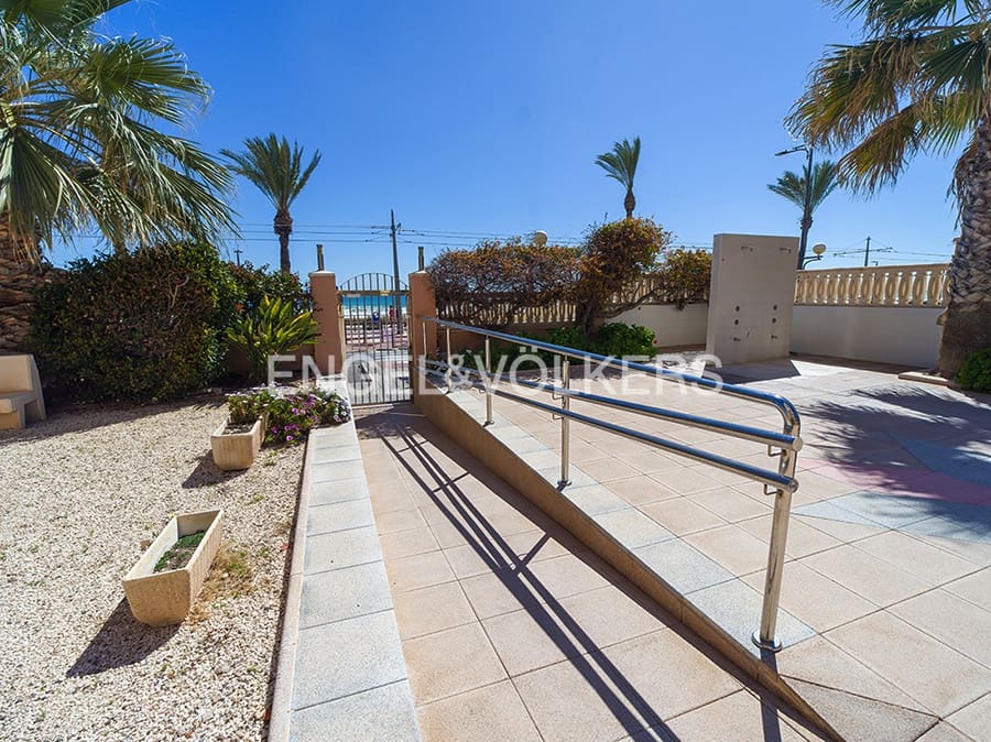 Apartamento de 4 habitaciones en Alicante / Alacant ciudad en venta - 775.000 € (Ref: 9736100)