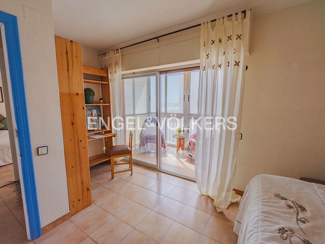 Apartamento de 4 habitaciones en Alicante / Alacant ciudad en venta - 775.000 € (Ref: 9736100)