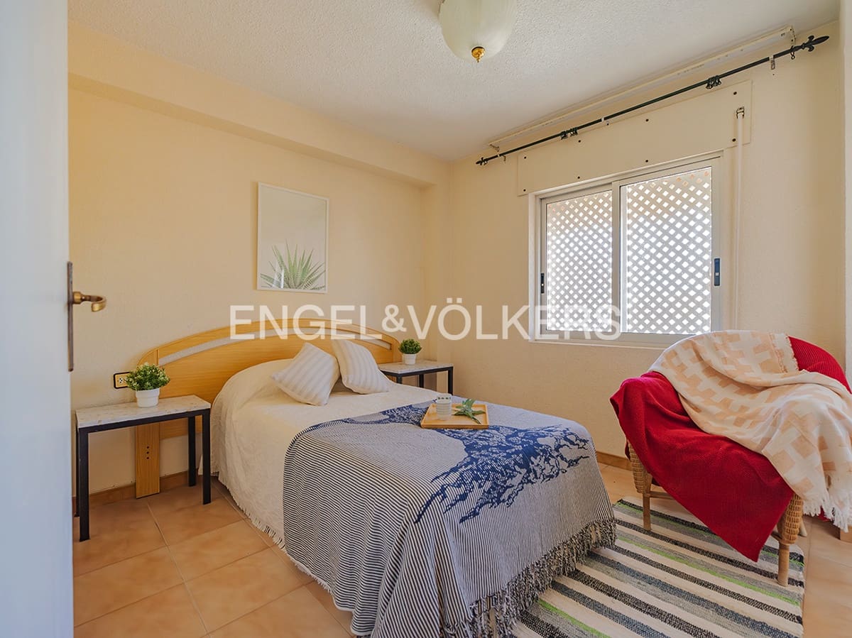 Apartamento de 4 habitaciones en Alicante / Alacant ciudad en venta - 775.000 € (Ref: 9736100)