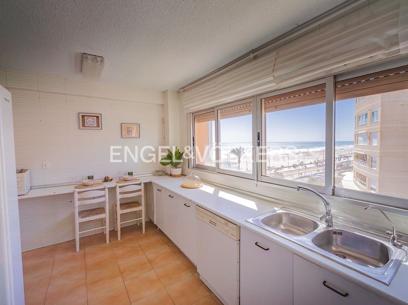 Apartamento de 4 habitaciones en Alicante / Alacant ciudad en venta - 775.000 € (Ref: 9736100)