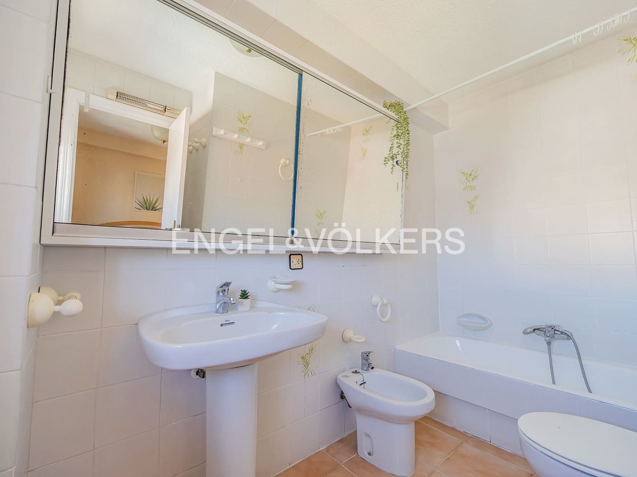 Apartamento de 4 habitaciones en Alicante / Alacant ciudad en venta - 775.000 € (Ref: 9736100)