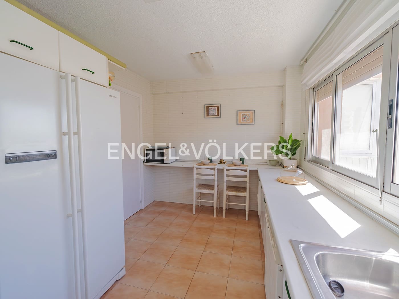 Apartamento de 4 habitaciones en Alicante / Alacant ciudad en venta - 775.000 € (Ref: 9736100)