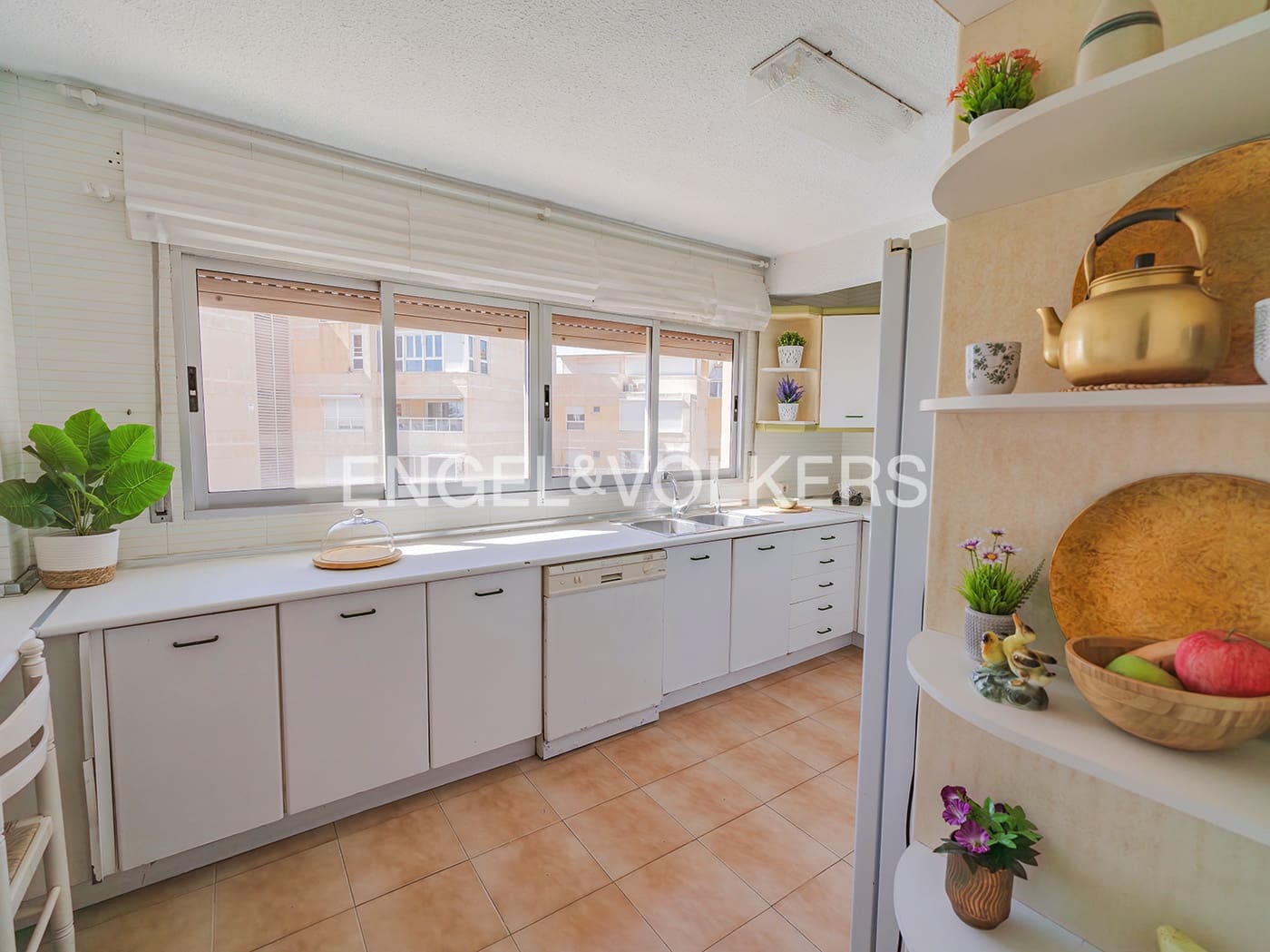 Apartamento de 4 habitaciones en Alicante / Alacant ciudad en venta - 775.000 € (Ref: 9736100)