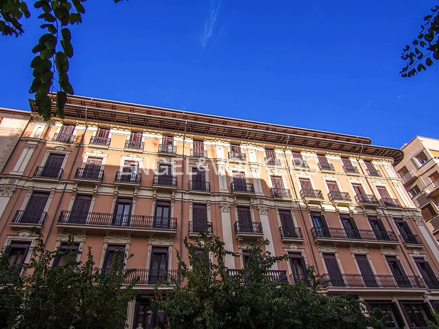 3 soveværelse Lejlighed til salg i Alicante by - € 1.290.000 (Ref: 9753729)