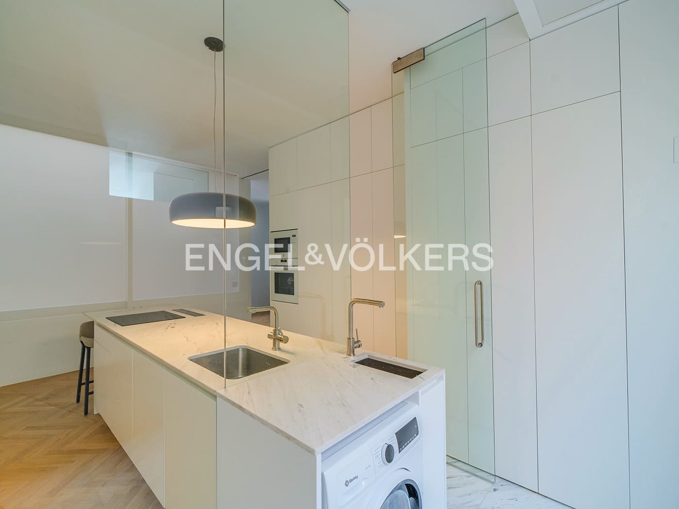 3 soveværelse Lejlighed til salg i Alicante by - € 1.290.000 (Ref: 9753729)