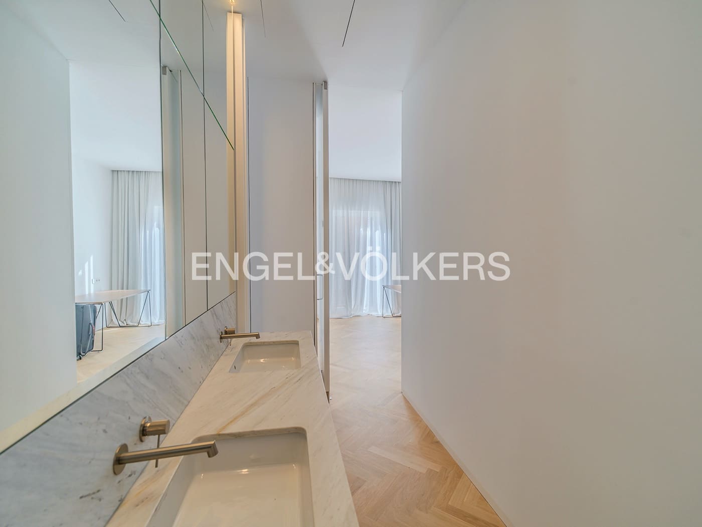 3 soveværelse Lejlighed til salg i Alicante by - € 1.290.000 (Ref: 9753729)