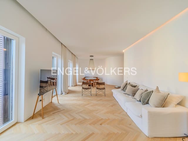 3 soveværelse Lejlighed til salg i Barrio del Centro, Alicante by - € 1.290.000 (Ref: 9753729)