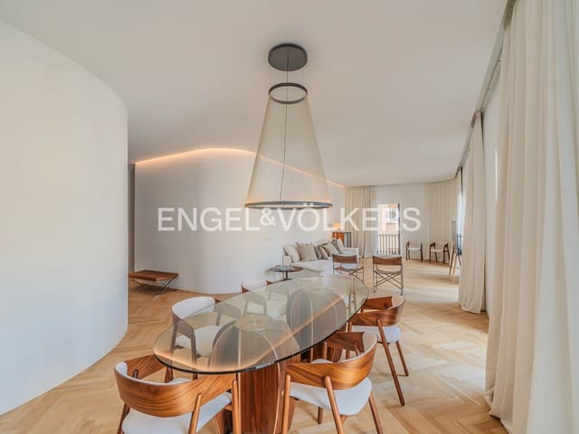 3 soveværelse Lejlighed til salg i Barrio del Centro, Alicante by - € 1.290.000 (Ref: 9753729)