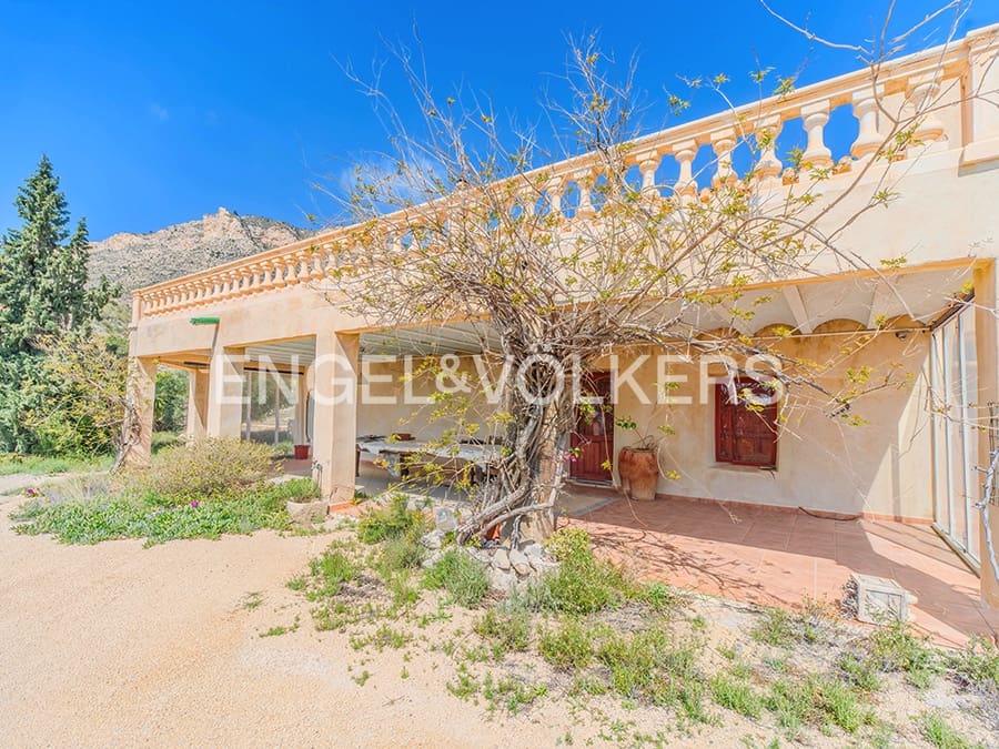 5 soverom Finca/Herregård til salgs i Jijona / Xixona med svømmebasseng garasje - € 460 000 (Ref: 9761465)