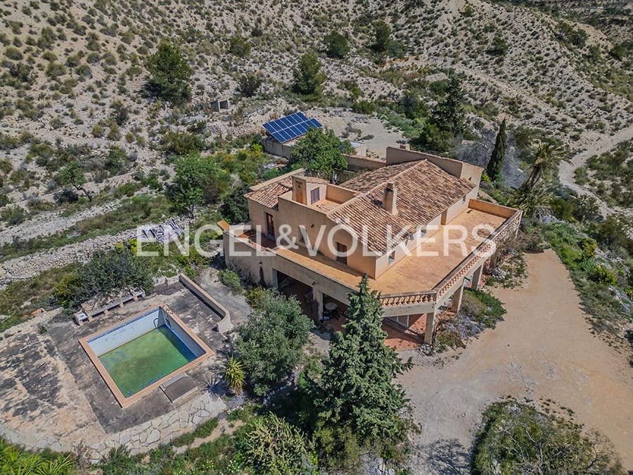 5 soverom Finca/Herregård til salgs i Jijona / Xixona med svømmebasseng garasje - € 460 000 (Ref: 9761465)