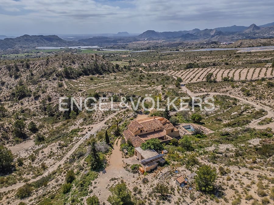 5 soverom Finca/Herregård til salgs i Jijona / Xixona med svømmebasseng garasje - € 460 000 (Ref: 9761465)