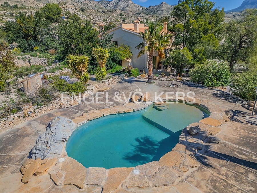 5 soverom Finca/Herregård til salgs i Jijona / Xixona med svømmebasseng garasje - € 730 000 (Ref: 9761470)