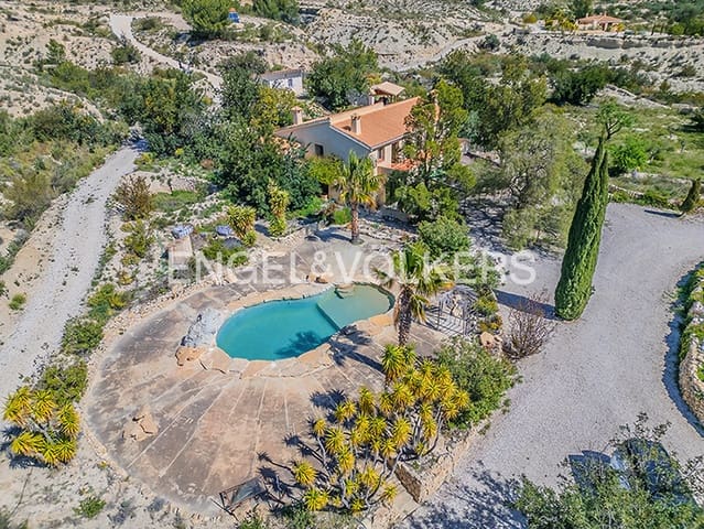 5 soverom Finca/Herregård til salgs i Jijona / Xixona med svømmebasseng garasje - € 730 000 (Ref: 9761470)