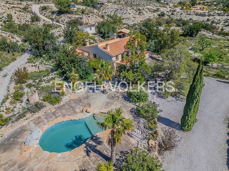 5 soverom Finca/Herregård til salgs i Jijona / Xixona med svømmebasseng garasje - € 730 000 (Ref: 9761470)