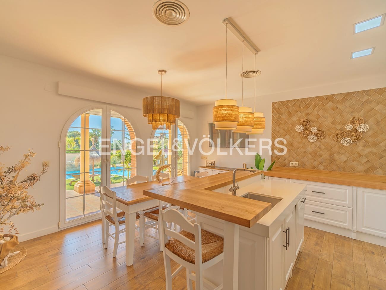 4 bedroom Villa for sale in San Vicente / Sant Vicent del Raspeig with pool garage - € 1,065,000 (Ref: 9777214)