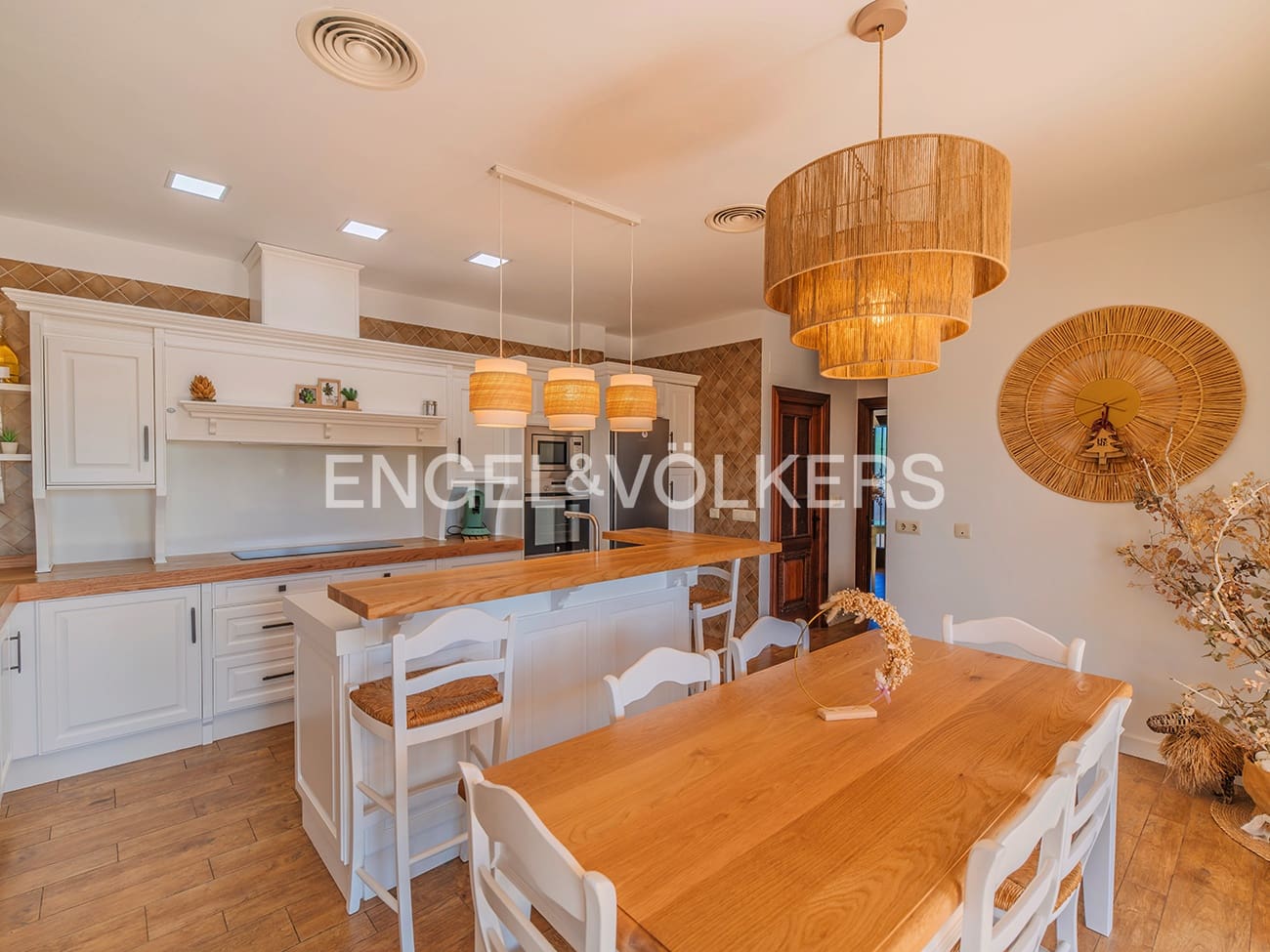 4 bedroom Villa for sale in San Vicente / Sant Vicent del Raspeig with pool garage - € 1,065,000 (Ref: 9777214)