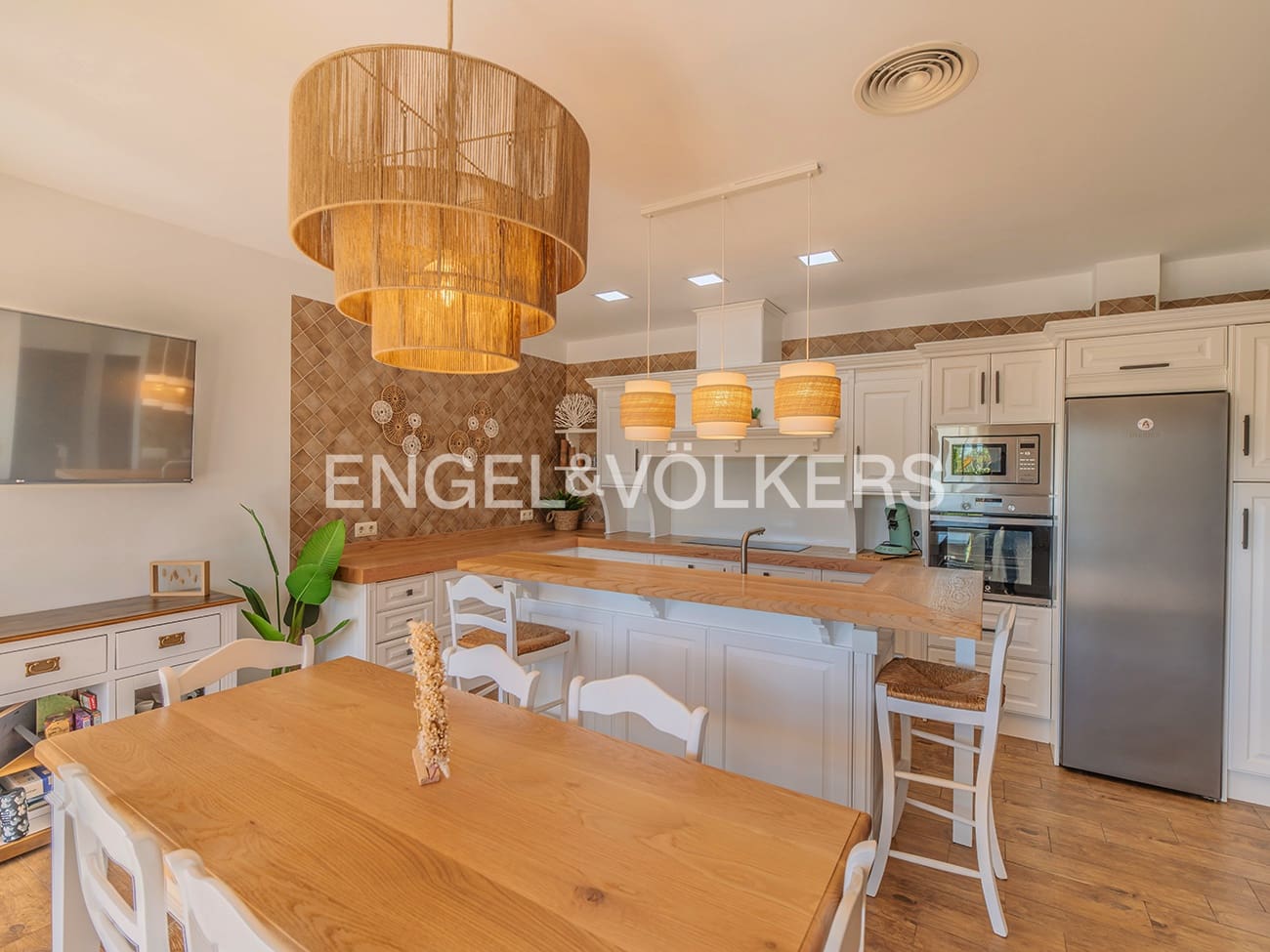 4 bedroom Villa for sale in San Vicente / Sant Vicent del Raspeig with pool garage - € 1,065,000 (Ref: 9777214)