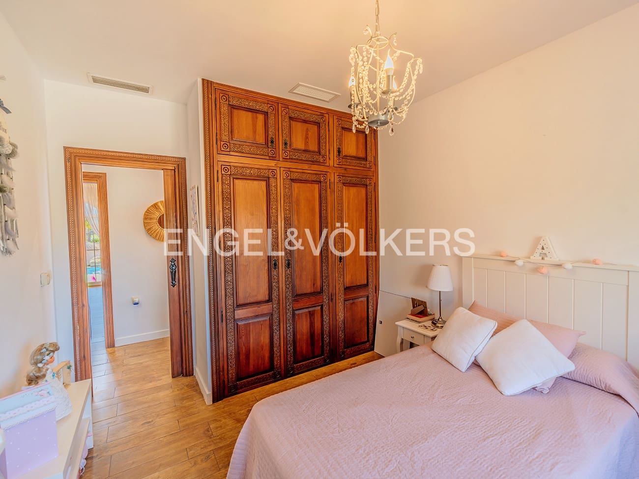 4 bedroom Villa for sale in San Vicente / Sant Vicent del Raspeig with pool garage - € 1,065,000 (Ref: 9777214)