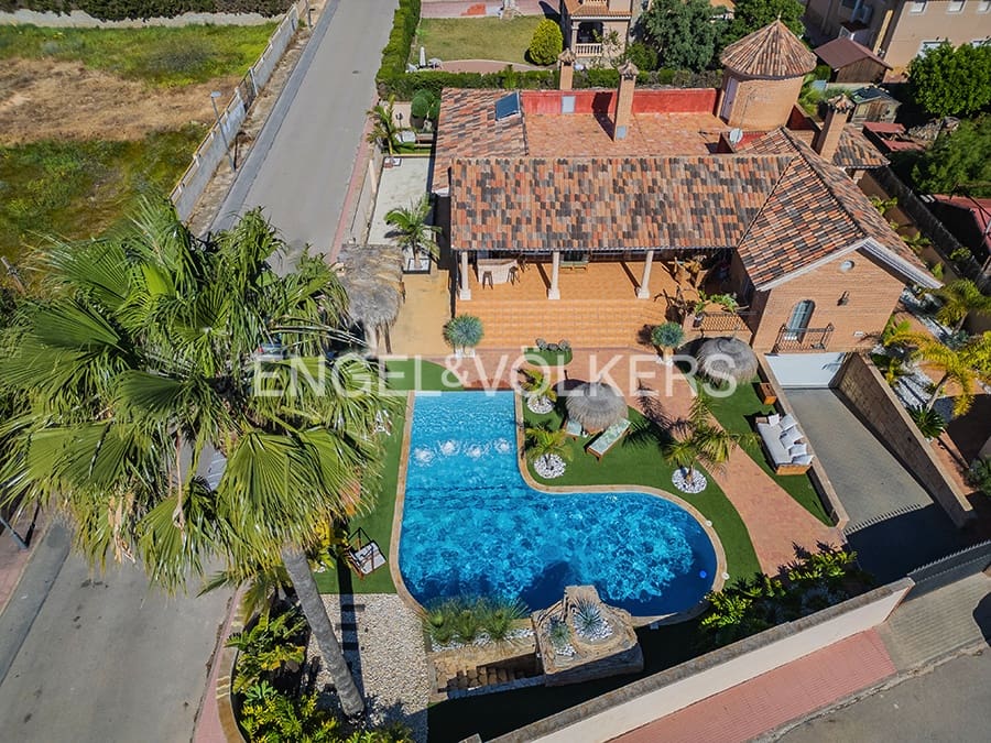 4 bedroom Villa for sale in San Vicente / Sant Vicent del Raspeig with pool garage - € 1,065,000 (Ref: 9777214)