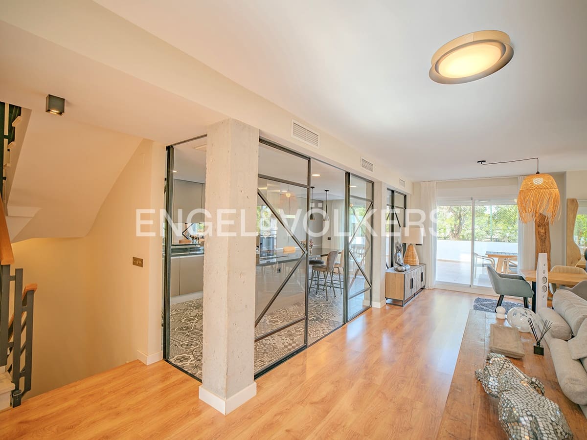 4 soveværelse Villa til salg i San Juan de Alicante / Sant Joan d'Alacant med swimmingpool garage - € 1.065.000 (Ref: 9793241)