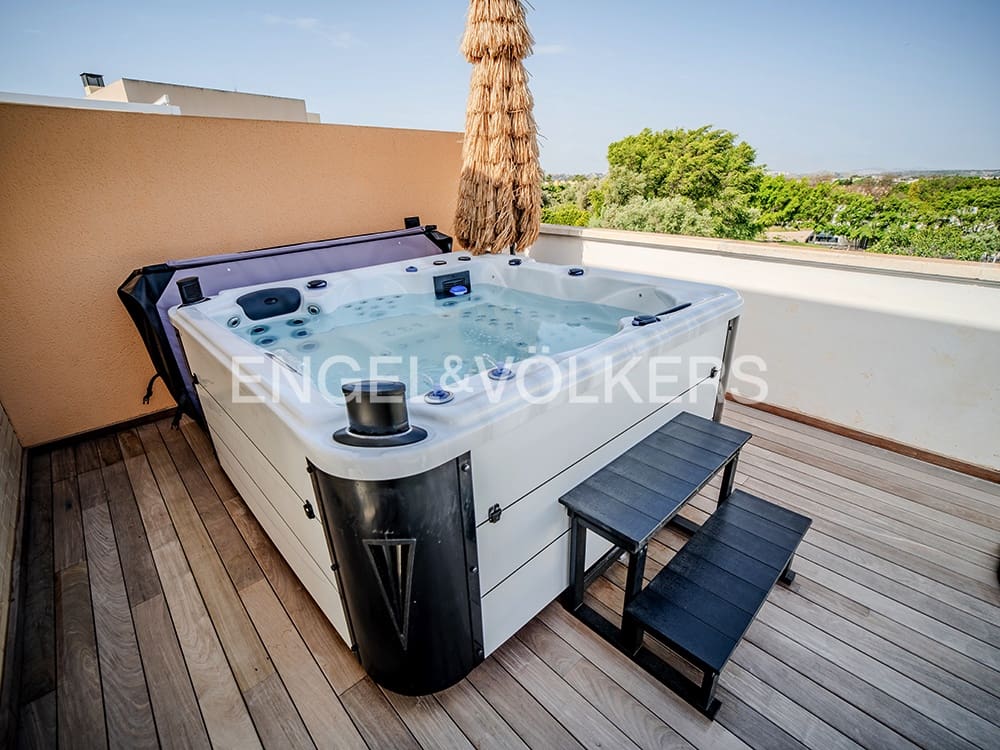 4 soveværelse Villa til salg i San Juan de Alicante / Sant Joan d'Alacant med swimmingpool garage - € 1.065.000 (Ref: 9793241)