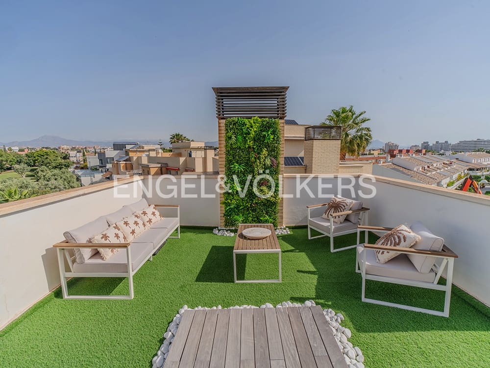 4 soveværelse Villa til salg i San Juan de Alicante / Sant Joan d'Alacant med swimmingpool garage - € 1.065.000 (Ref: 9793241)