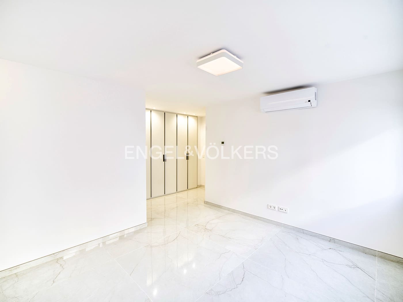 4 slaapkamer Appartement te koop in Alicante stad met garage - € 920.000 (Ref: 9798284)