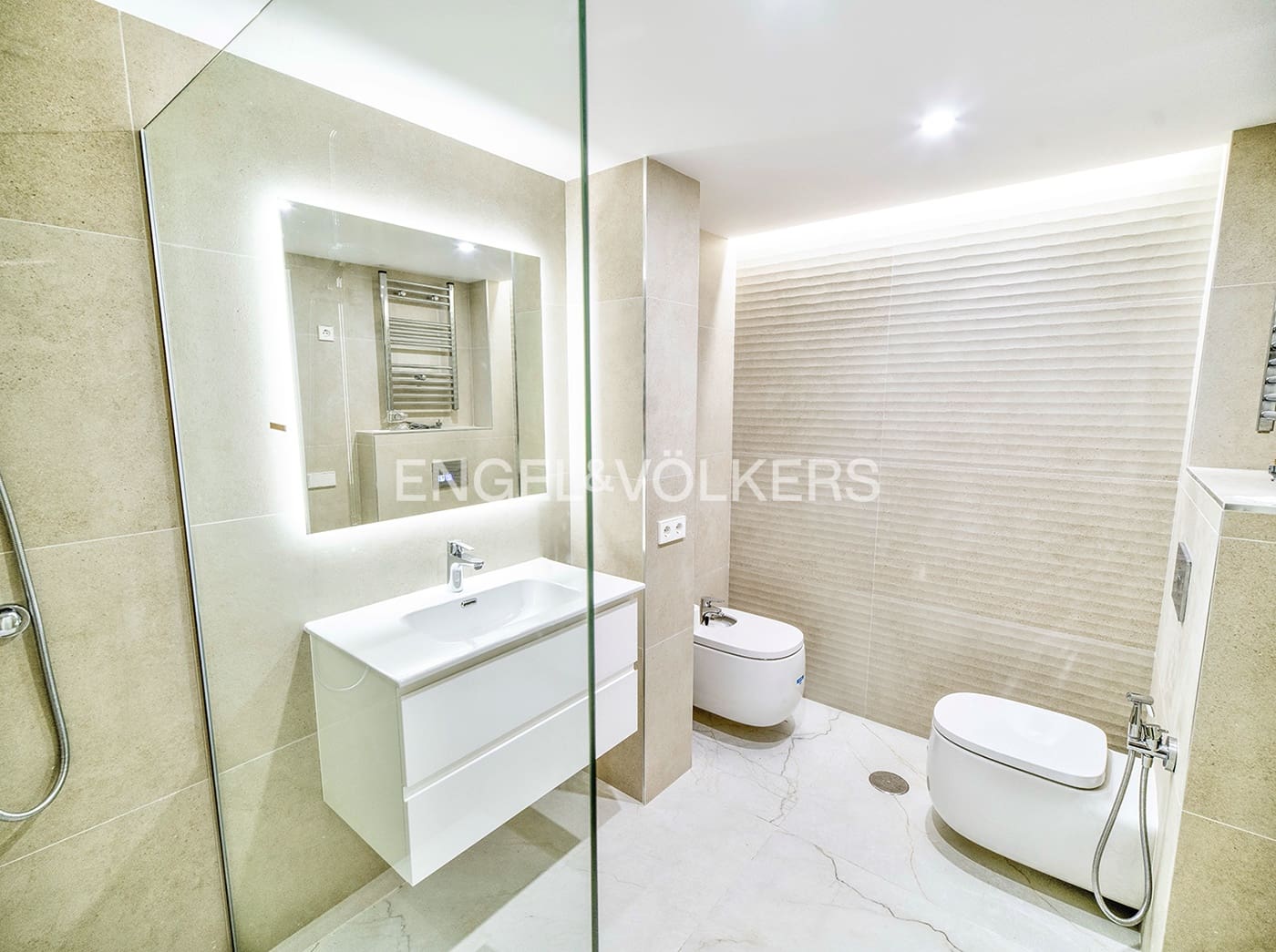 4 slaapkamer Appartement te koop in Alicante stad met garage - € 920.000 (Ref: 9798284)