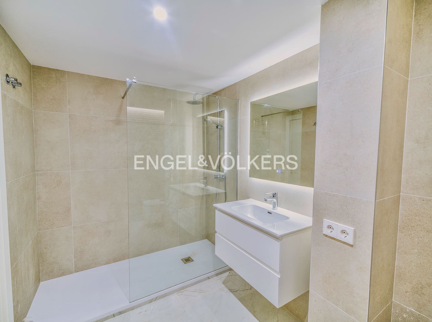 4 slaapkamer Appartement te koop in Alicante stad met garage - € 920.000 (Ref: 9798284)