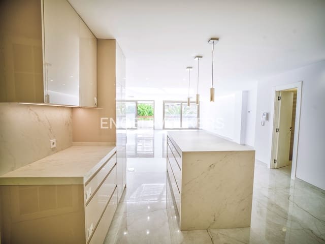 4 slaapkamer Appartement te koop in Benalúa, Alicante stad met garage - € 920.000 (Ref: 9798284)