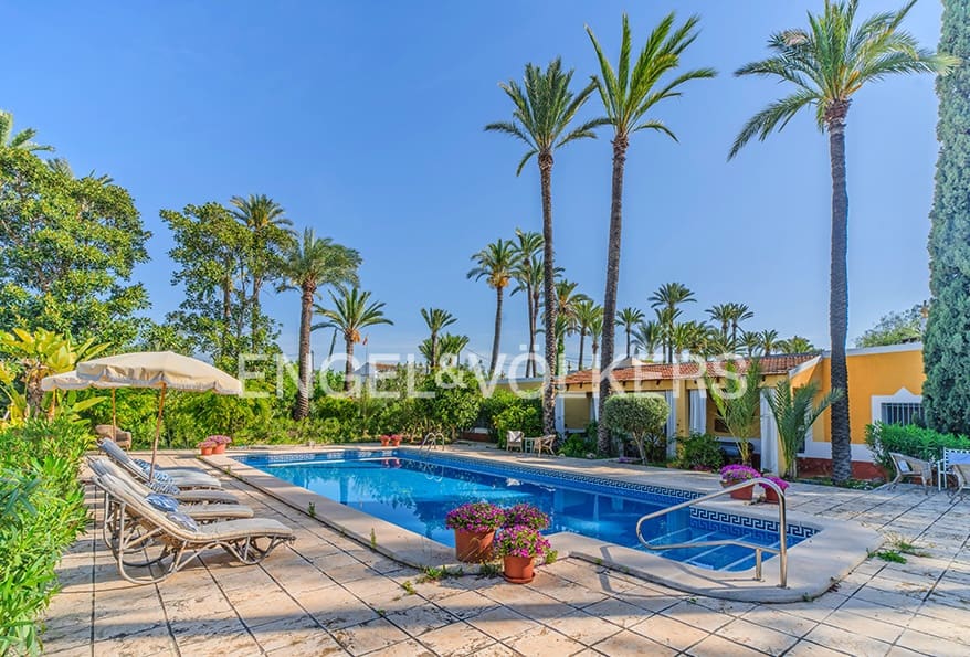 9 quarto Quinta/Casa Rural para venda em Elche / Elx com piscina garagem - 1 150 000 € (Ref: 9799921)