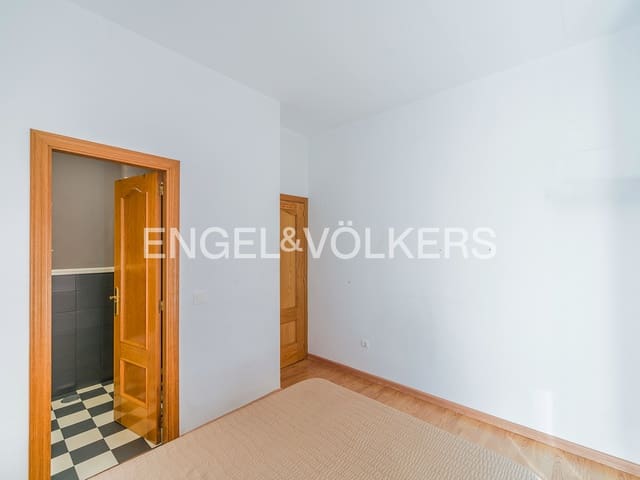 2 chambre Appartement à vendre à Alicante ville - 270 000 € (Ref: 9803715)