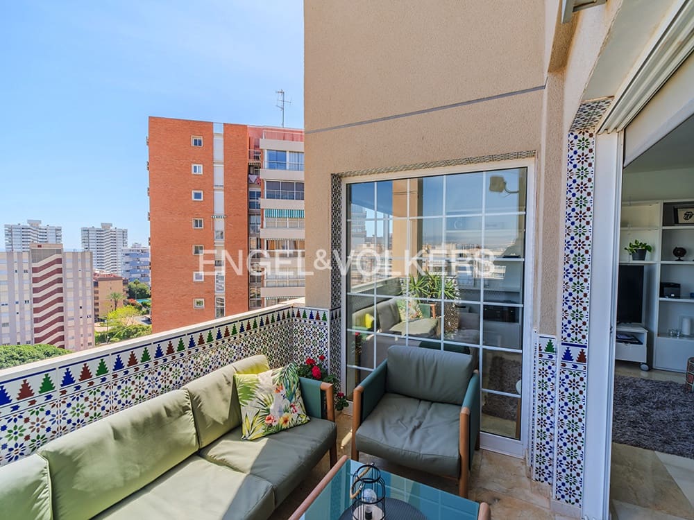 3 quarto Penthouse para venda em Playa de San Juan com piscina garagem - 649 000 € (Ref: 9810454)