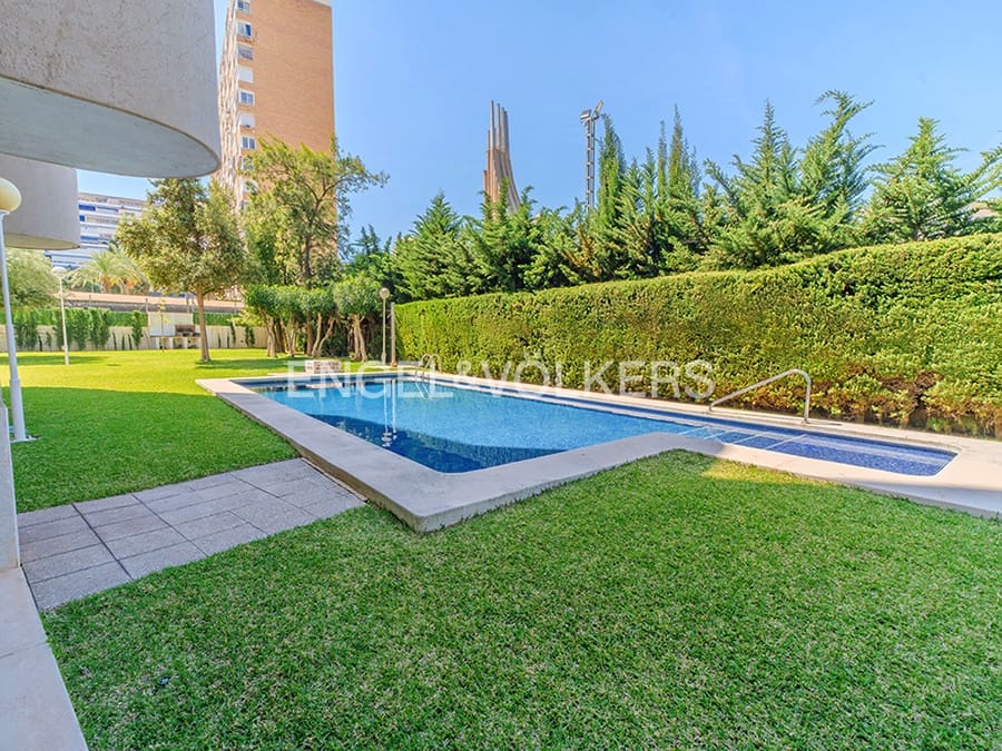 3 quarto Penthouse para venda em Playa de San Juan com piscina garagem - 649 000 € (Ref: 9810454)