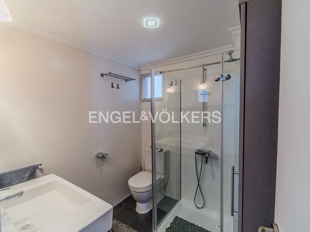 3 quarto Penthouse para venda em Playa de San Juan com piscina garagem - 649 000 € (Ref: 9810454)