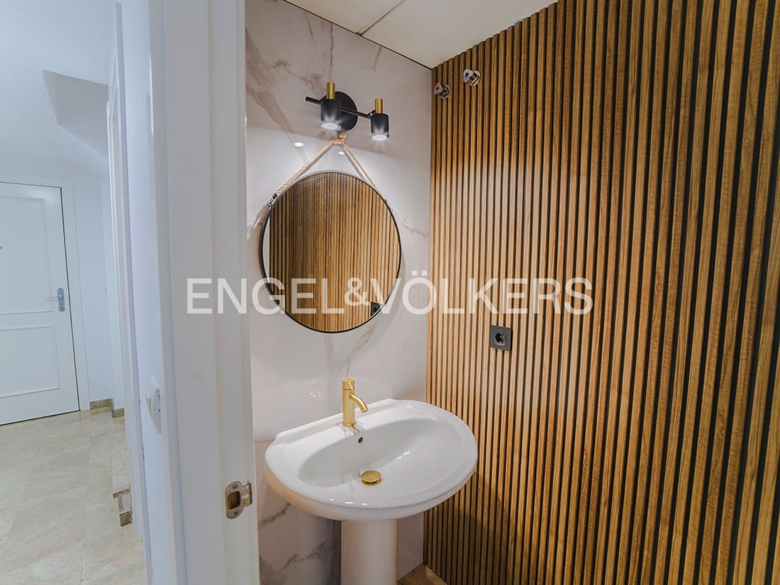 4 sovrum Takvåning till salu i Playa de San Juan med pool - 690 000 € (Ref: 9821179)
