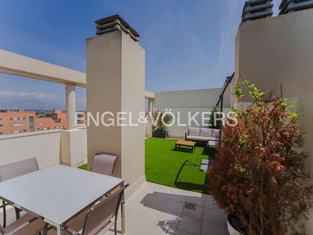 4 sovrum Takvåning till salu i Playa de San Juan, Alicante stad med pool - 690 000 € (Ref: 9821179)