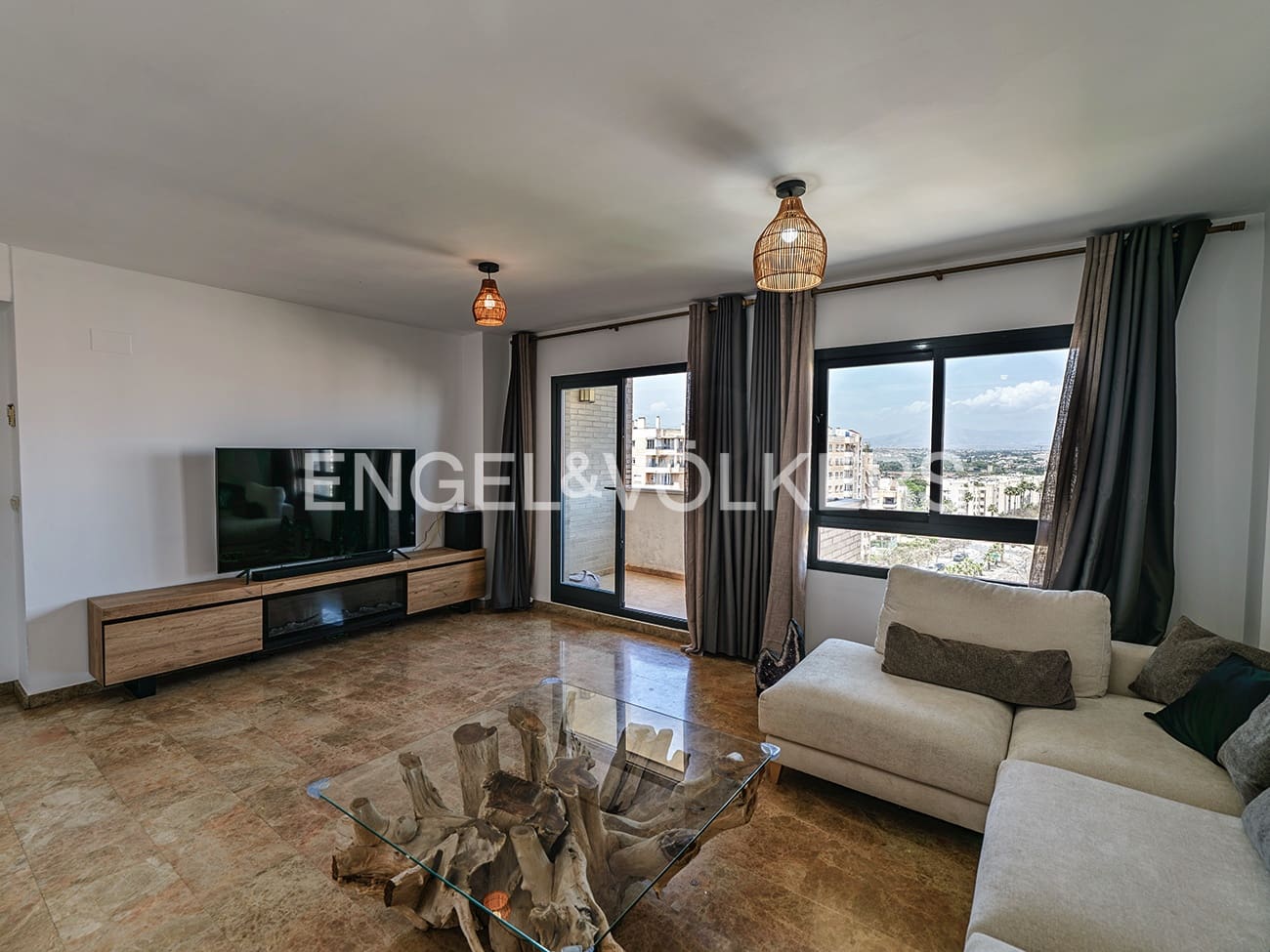 4 sovrum Takvåning till salu i Playa de San Juan med pool - 690 000 € (Ref: 9821179)