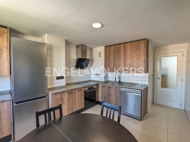 4 sovrum Takvåning till salu i Playa de San Juan, Alicante stad med pool - 690 000 € (Ref: 9821179)
