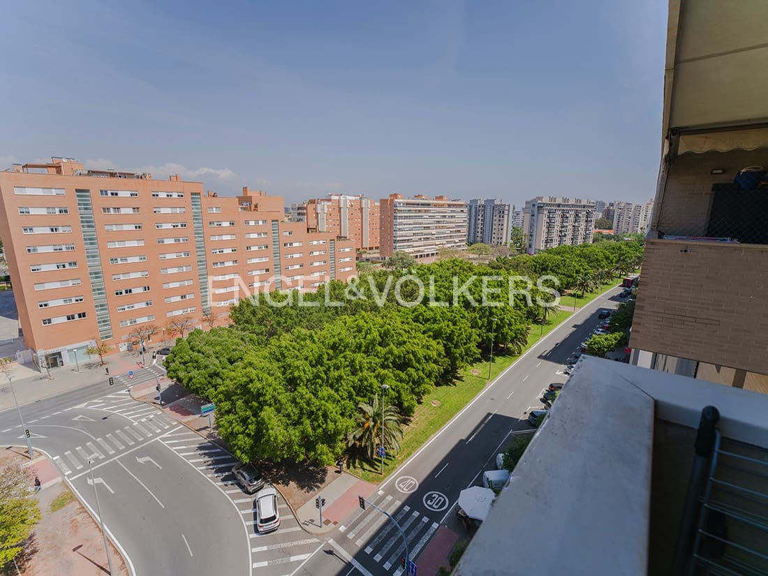 4 bedroom Penthouse for sale in Playa de San Juan with pool - € 637,000 (Ref: 9821179)