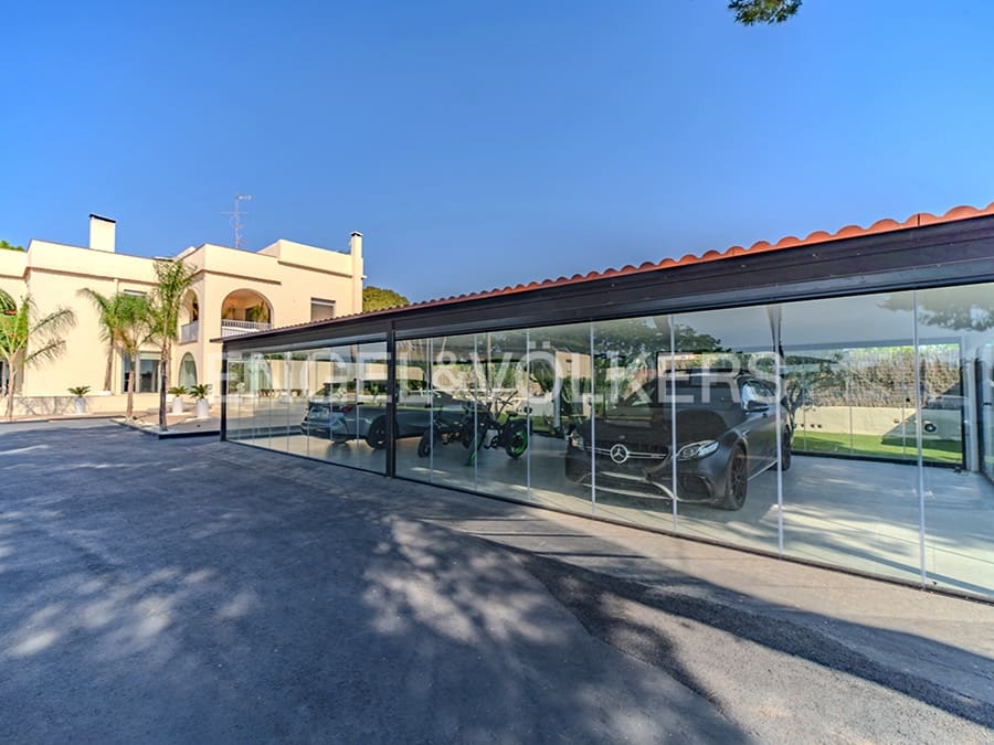 5 bedroom Villa for sale in Elche / Elx with pool garage - € 995,000 (Ref: 9827469)