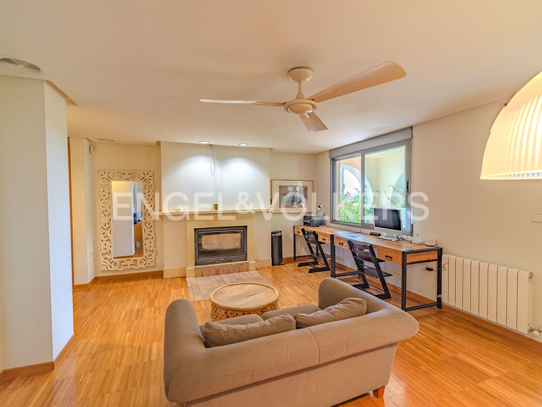 5 bedroom Villa for sale in Elche / Elx with pool garage - € 995,000 (Ref: 9827469)