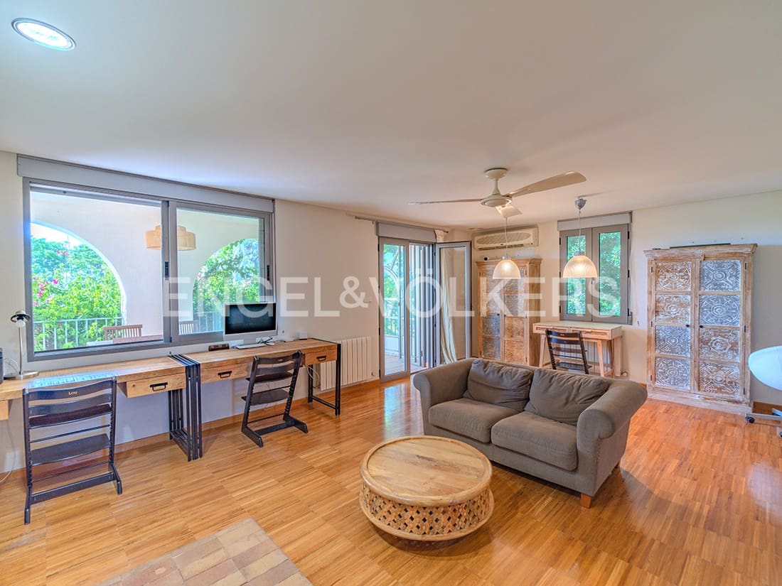 5 bedroom Villa for sale in Elche / Elx with pool garage - € 995,000 (Ref: 9827469)