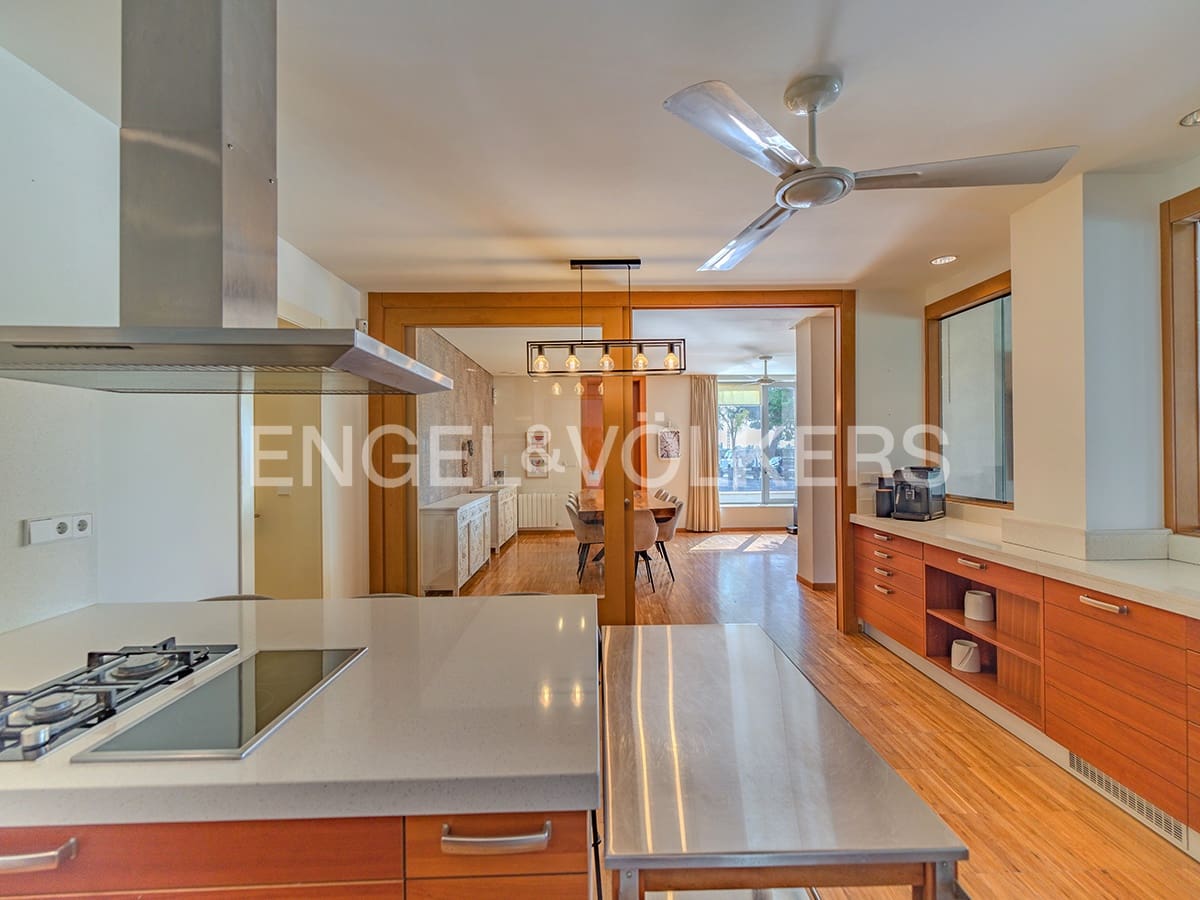 5 bedroom Villa for sale in Elche / Elx with pool garage - € 995,000 (Ref: 9827469)