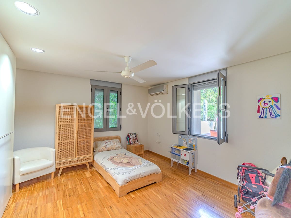 5 bedroom Villa for sale in Elche / Elx with pool garage - € 995,000 (Ref: 9827469)