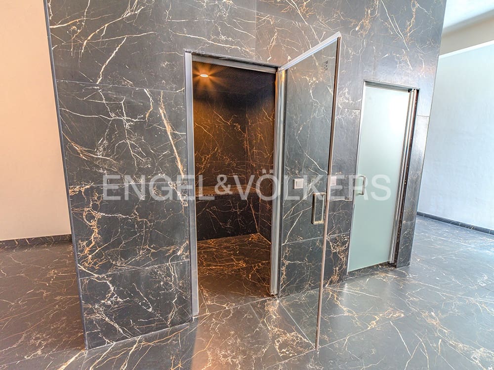 5 bedroom Villa for sale in Elche / Elx with pool garage - € 995,000 (Ref: 9827469)