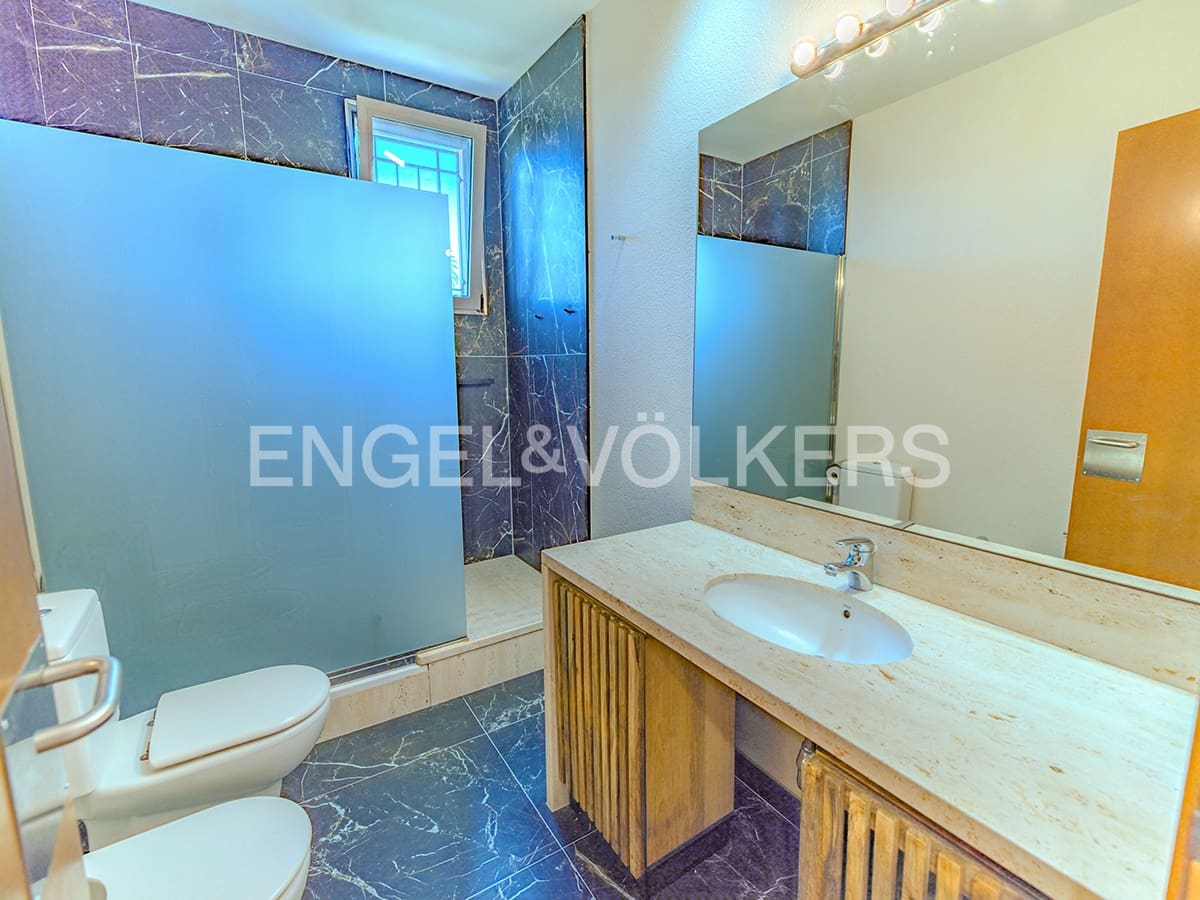 5 bedroom Villa for sale in Elche / Elx with pool garage - € 995,000 (Ref: 9827469)